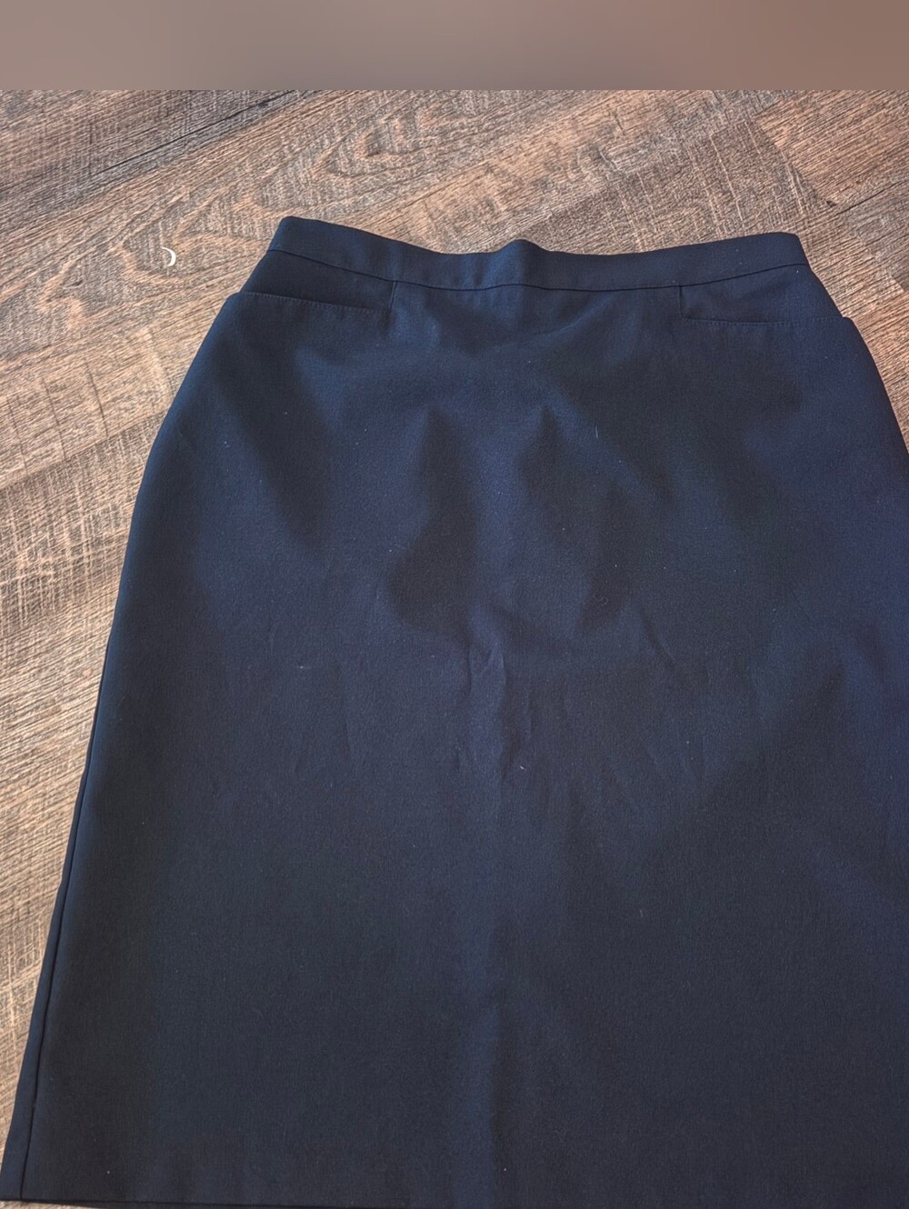 Classic Black Women's Pencil Skirt - Clean Professional Look
